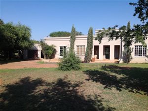1.2 ha Farm in Rietfontein