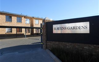 2 Bedroom Apartment in Alrode