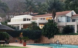 3 Bedroom Townhouse in Kosmos