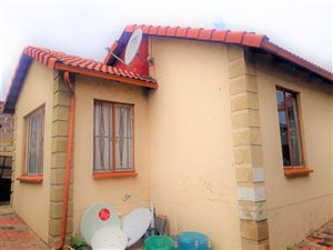 3 Bed House in Klipfontein View