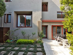 3 Bed Duplex in Bedford Park