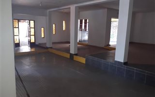 Commercial space in Edleen