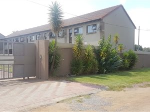 2 Bedroom Duplex in Three Rivers