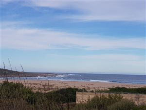 834 m² Land available in Gouritsmond