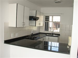 2 Bed Apartment in Menlyn
