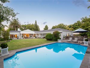 6 Bed House in Constantia Upper