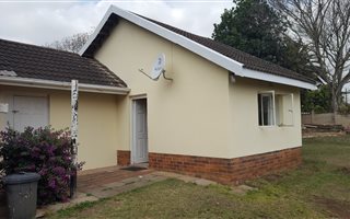 1 Bedroom Garden Cottage in Hayfields