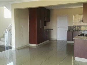 4 Bed House in Mt Edgecombe