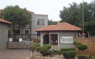 2 Bedroom Apartment in Winchester Hills