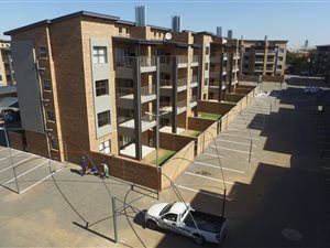 2 Bed Apartment in Ravenswood
