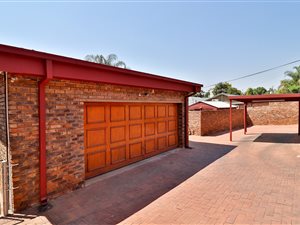 3 Bed House in Newlands