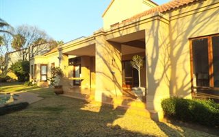 4 Bedroom House in Dainfern Ridge