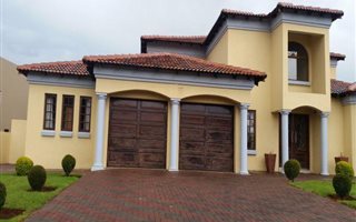 4 Bedroom House in The Meadows