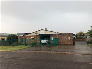 500 m² Industrial space in Rosslyn