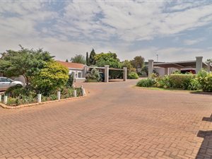 2 Bed Apartment in Kelland