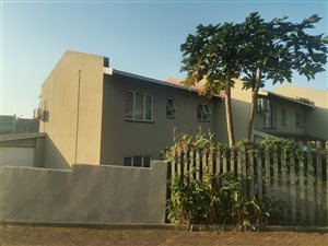 3 Bed Duplex in Bluff