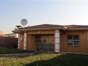 3 Bed House in Lamontville
