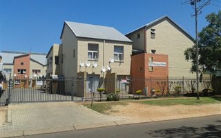 1 Bedroom Flat in Riviera