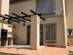 2 Bed House in Willow Park Manor