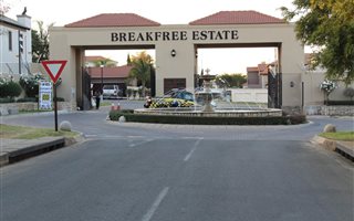 3 Bedroom House in Summerset