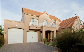 3 Bedroom House in Boschenmeer Golf Estate