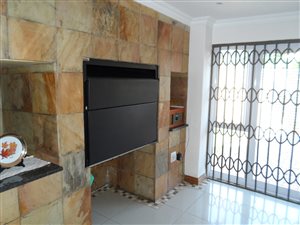 3 Bed Townhouse in Kyalami Hills