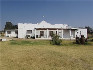 1713 ha Farm in Randfontein