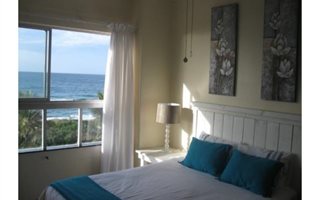 2 Bedroom Apartment in Amanzimtoti