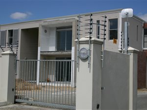 2 Bed Apartment in Paarl