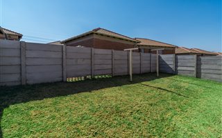 3 Bedroom House in Monavoni