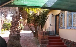 2 Bedroom House in South Hills