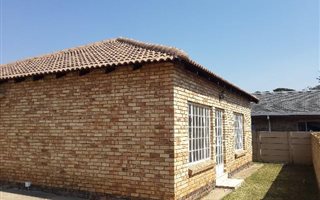 2 Bedroom Townhouse in Robin Park