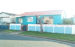 3 Bedroom House in Charlesville