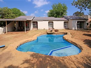 3 Bed House in Bloubosrand