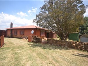 3.8 ha Farm in Hillside AH