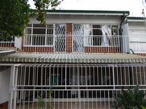 3 Bed Duplex in Lynnwood Ridge