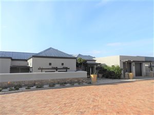 5 Bed House in Atlantic Beach