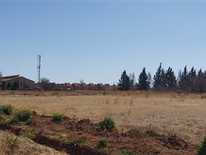 735 m² Land available in Baillie Park