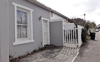 2 Bedroom House in Wynberg