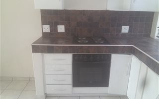 2 Bedroom Townhouse in Elspark