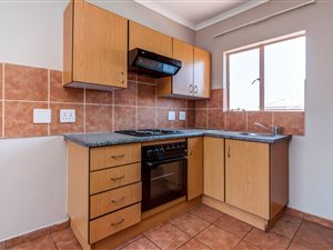 2 Bed Apartment in Springs Central