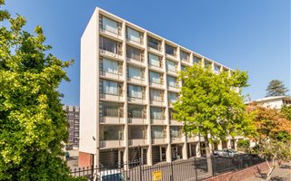 1 Bedroom Apartment in Wynberg