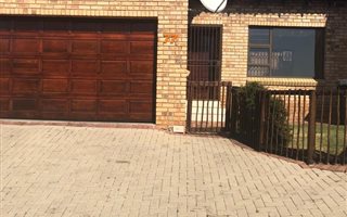 2 Bedroom Simplex in Chancliff Ridge