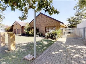 3 Bed House in Goedemoed