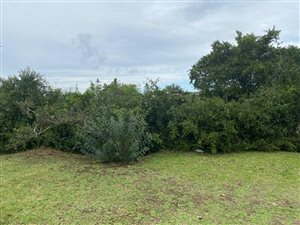 957 m² Land available in Cintsa
