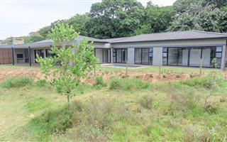 4 Bedroom House in Brettenwood Coastal Estate