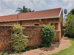 3 Bed Duet in Theresa Park