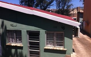 2 Bedroom House in Merebank