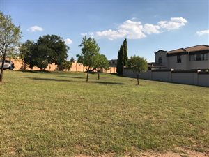 1056 m² Land available in Kyalami Estate