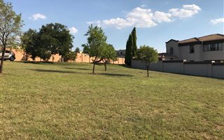 1056 m² Land available in Kyalami Estate